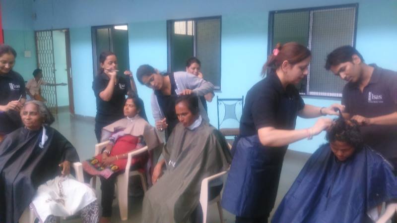  Free Haircuts to MAHER ASHRAM (ORPHANAGE) Kids