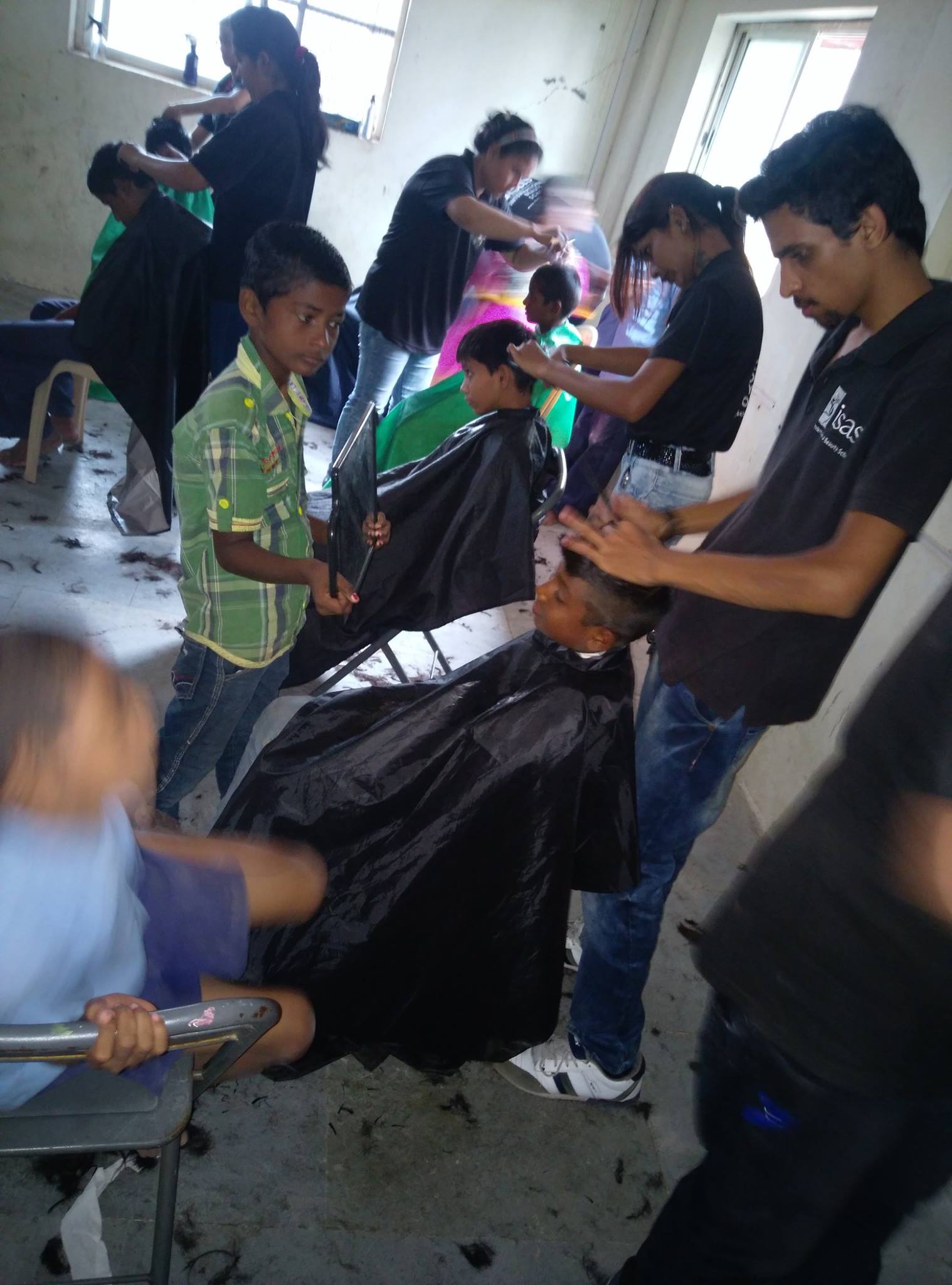 Free Haircuts to ASHRAM (ORPHANAGE) Kids
