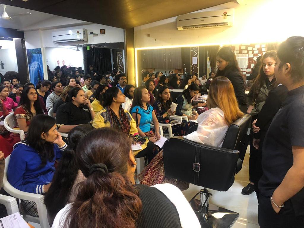 Hairstyle & Makeup seminar2019