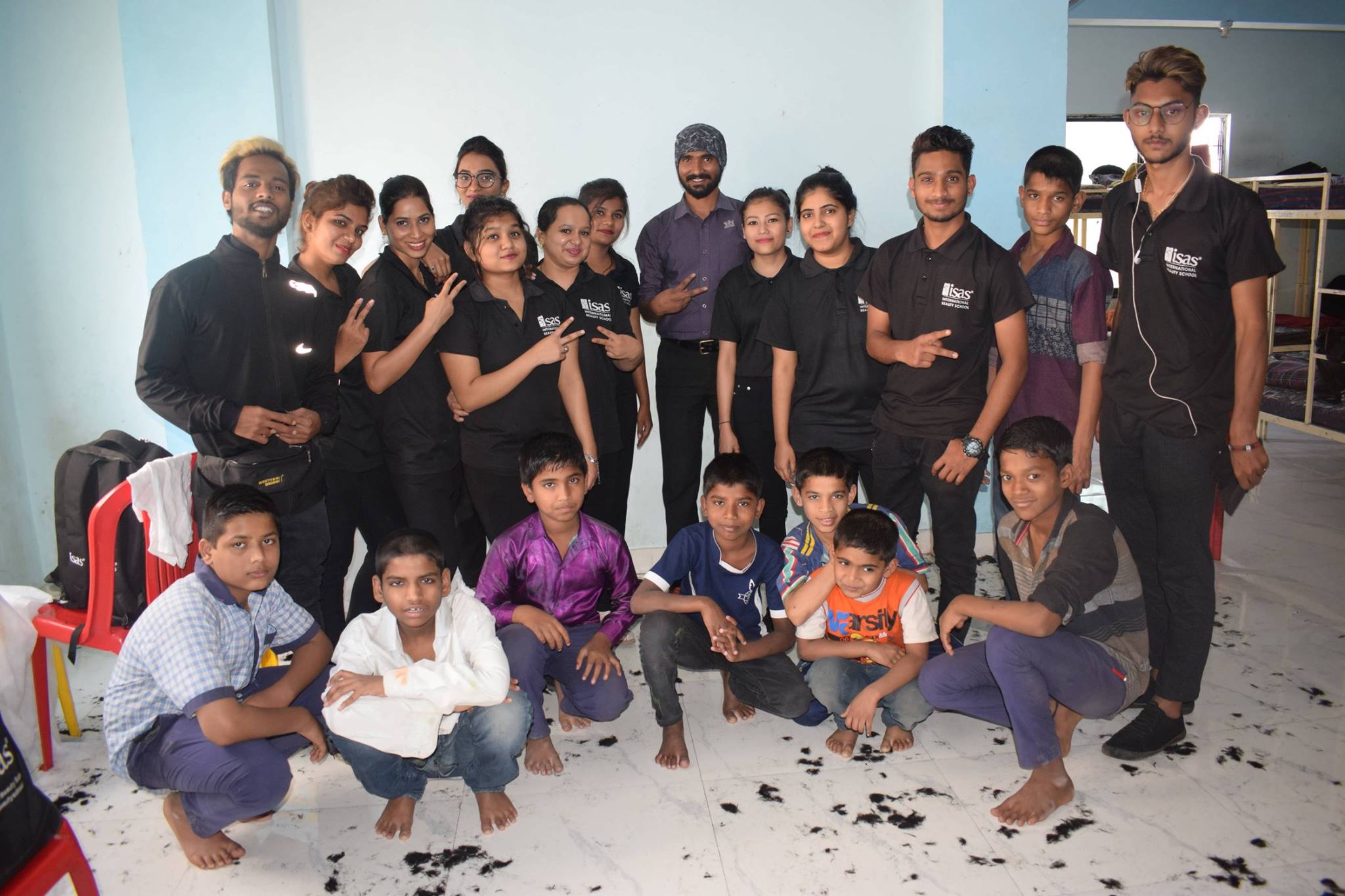 ISAS Students did 25+ Free Haircuts @ Dnyandeep Balgruha Pune