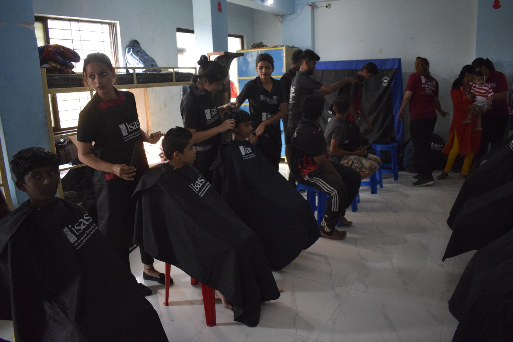 ISAS Did 20+ Free haircuts under guidance from trainers @ Dnyandeep Balgruha, Pune