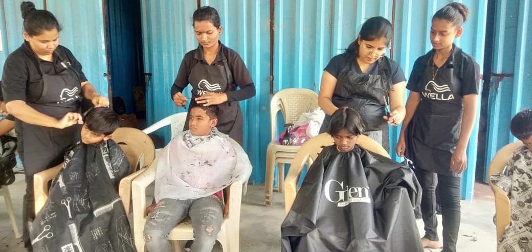 Free Hair cut by ISAS at Balghar Prakalp